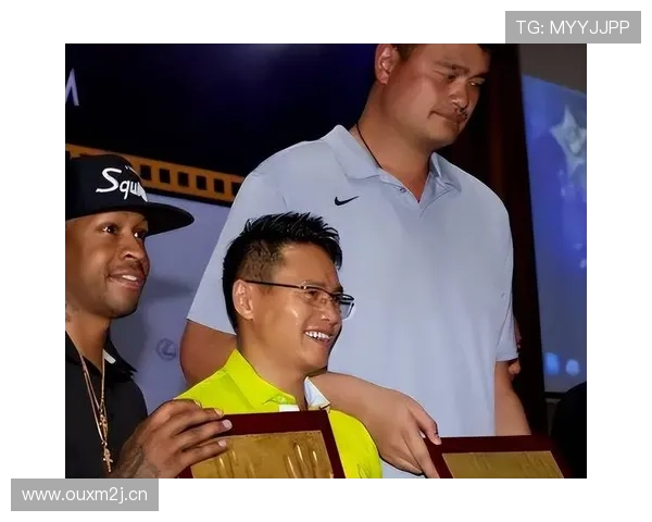 艾佛森与姚明联手打造篮球梦之队的传奇时刻与精彩瞬间
